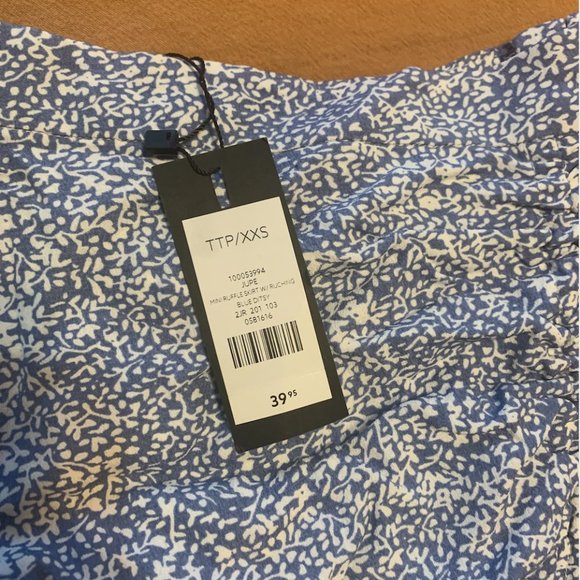 Mini blue and white skirt - Picture 4 of 5